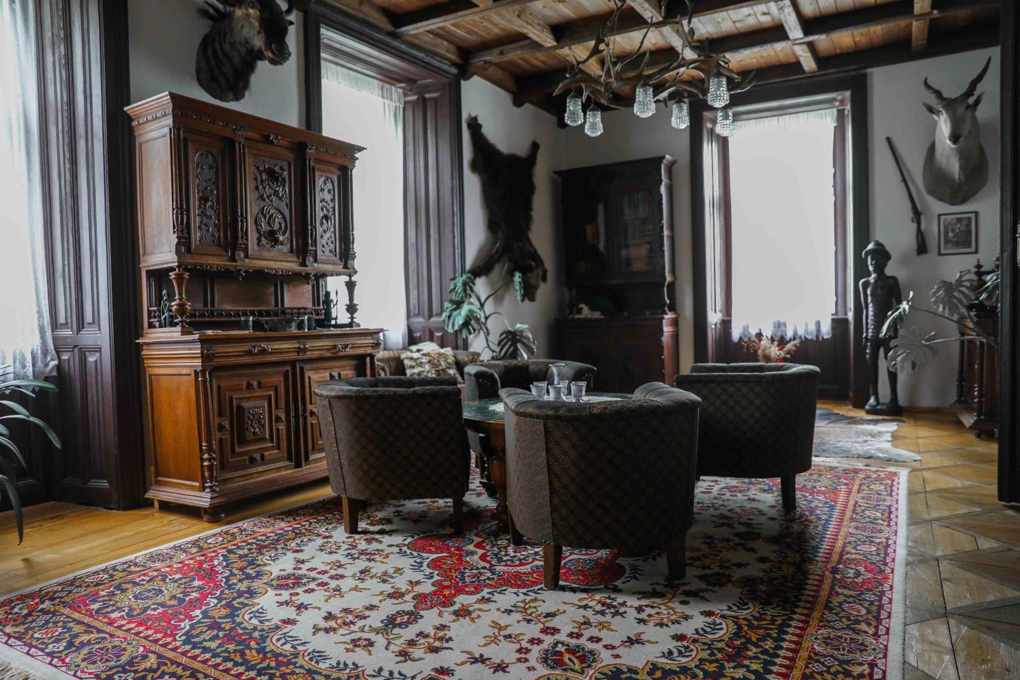 Zamek Usobi Apartment Bagian luar foto